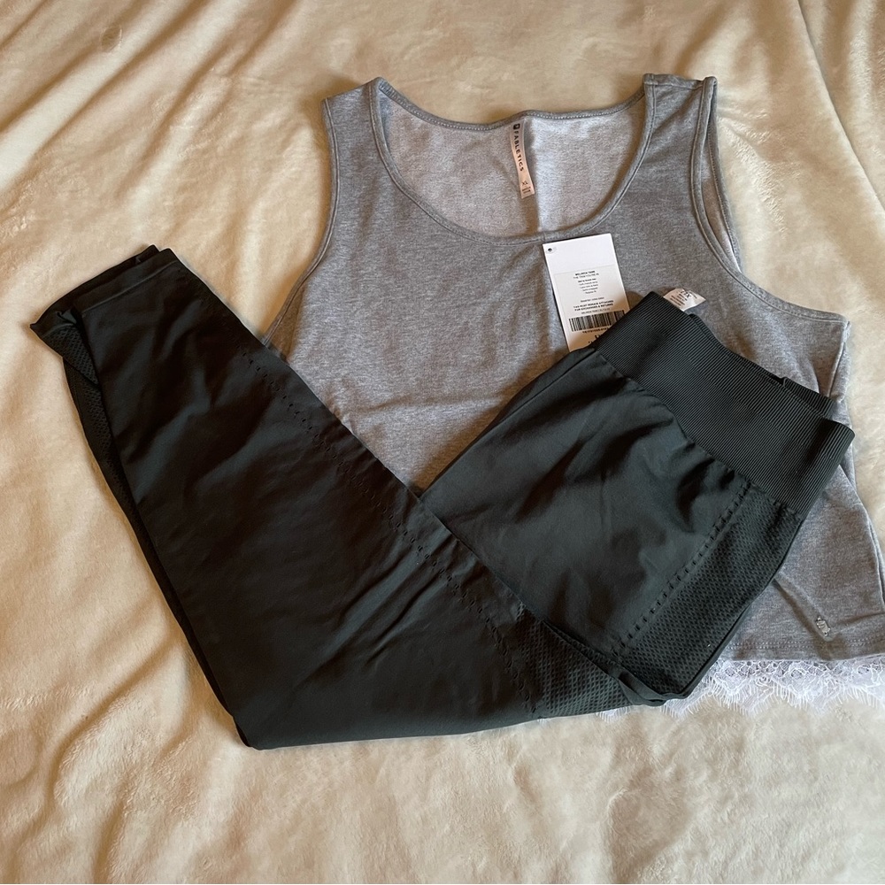 Fabletics bundle - Picture 4 of 8